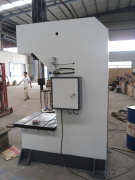 單臂液壓機的應(yīng)用及特點